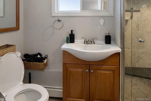 71 E Lido Prom, Lindenhurst, NY 11757