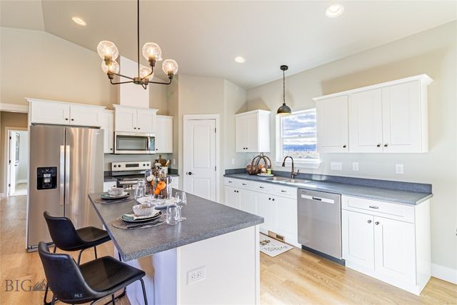 1300 Mahalo Lane, Butte, MT 59701