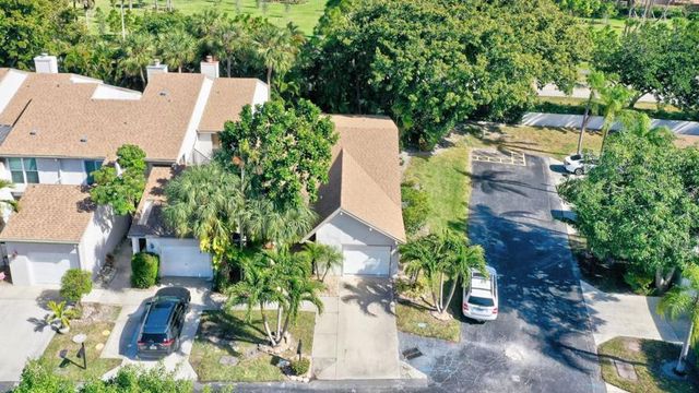 6660 Canary Palm Circle, Boca Raton, FL 33433