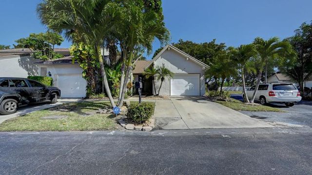 6660 Canary Palm Circle, Boca Raton, FL 33433
