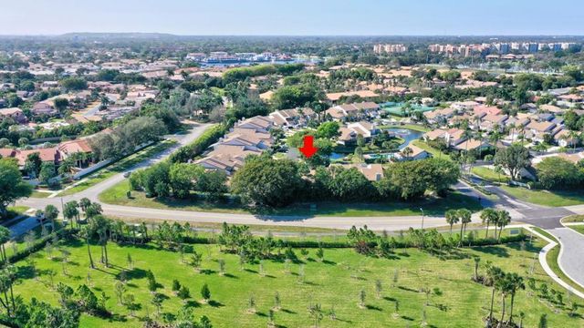 6660 Canary Palm Circle, Boca Raton, FL 33433