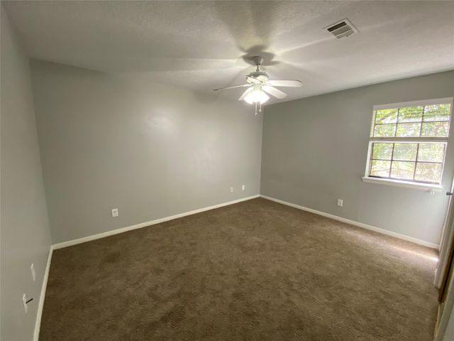 2401 Sycamore Avenue C2, Huntsville, TX 77340