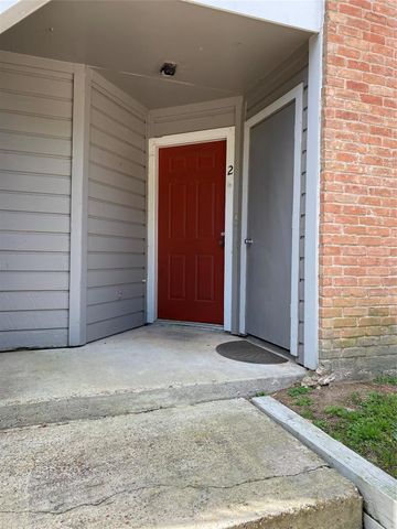 2401 Sycamore Avenue C2, Huntsville, TX 77340