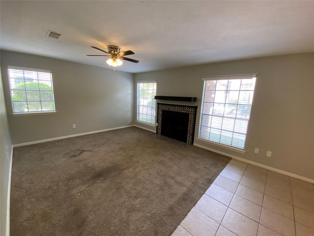 2401 Sycamore Avenue C2, Huntsville, TX 77340