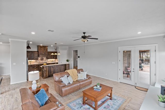 5067 Lantern Lane, Bryan, TX 77808