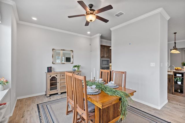 5067 Lantern Lane, Bryan, TX 77808