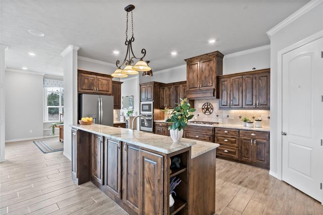 5067 Lantern Lane, Bryan, TX 77808