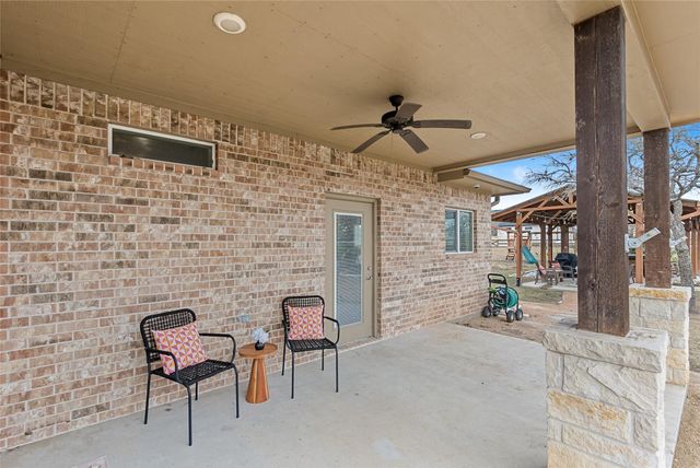 5067 Lantern Lane, Bryan, TX 77808