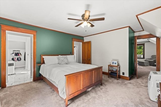 1091 Middleboro Ave, Taunton, MA 02718