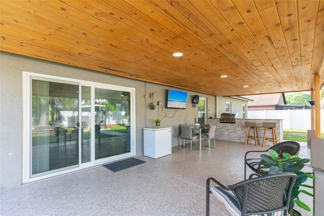 1111 WINDHORST RIDGE DRIVE, Brandon, FL 33510