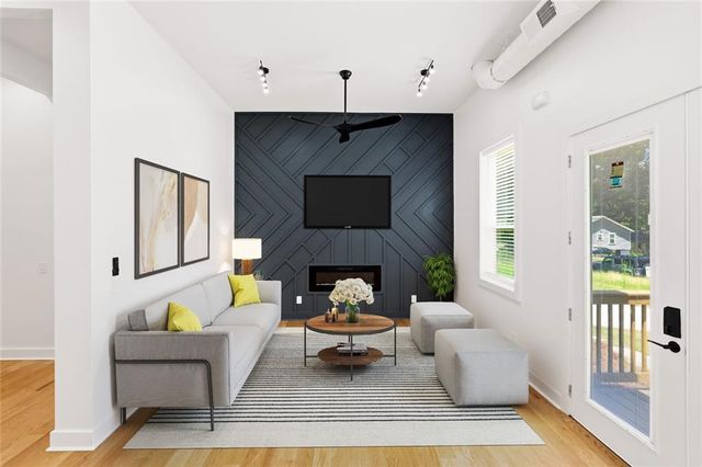 2585 Hood Avenue NW, Atlanta, GA 30318