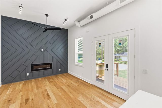 2585 Hood Avenue NW, Atlanta, GA 30318