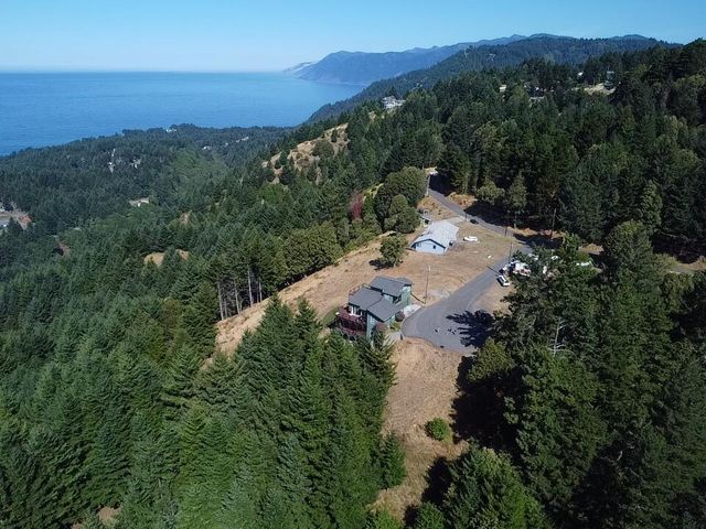 60 Highview Circle, Shelter Cove, CA 95589