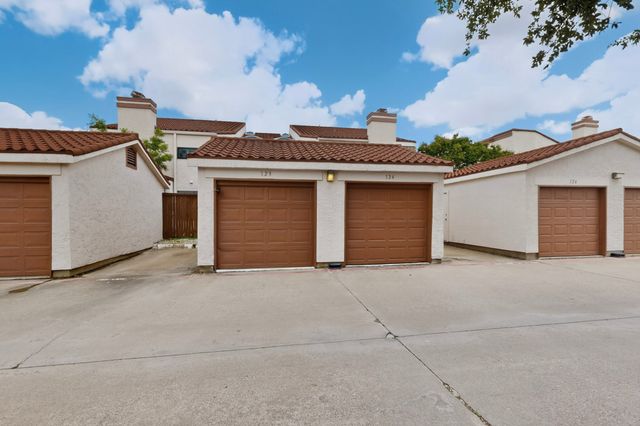 513 Ranch Trail 123, Irving, TX 75063