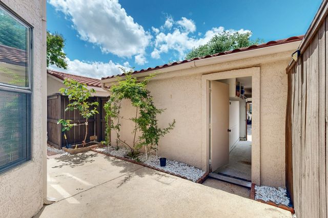 513 Ranch Trail 123, Irving, TX 75063