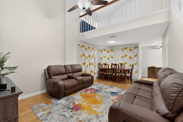 513 Ranch Trail 123, Irving, TX 75063