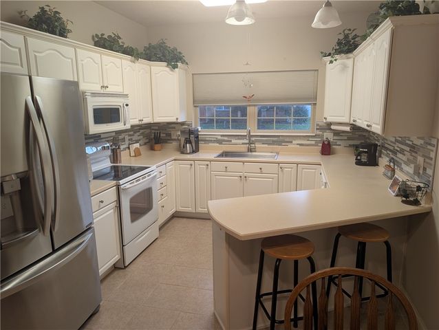 5981 Oak Ridge Drive, Huber Heights, OH 45424