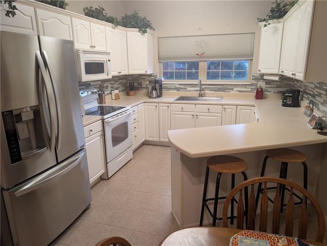 5981 Oak Ridge Drive, Huber Heights, OH 45424