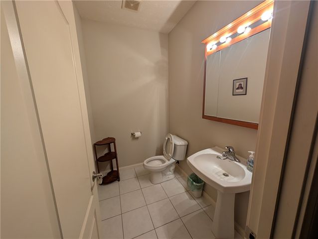 5981 Oak Ridge Drive, Huber Heights, OH 45424