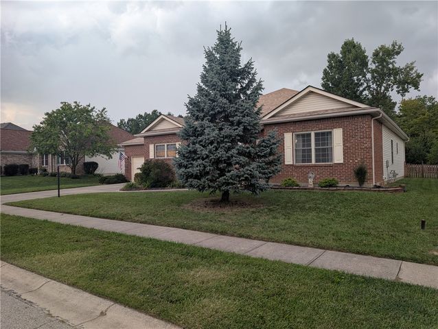 5981 Oak Ridge Drive, Huber Heights, OH 45424
