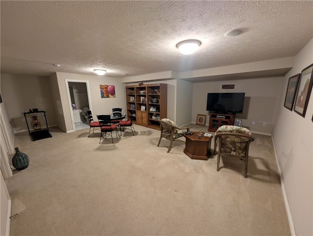 5981 Oak Ridge Drive, Huber Heights, OH 45424