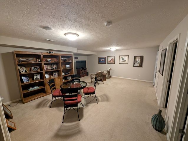 5981 Oak Ridge Drive, Huber Heights, OH 45424