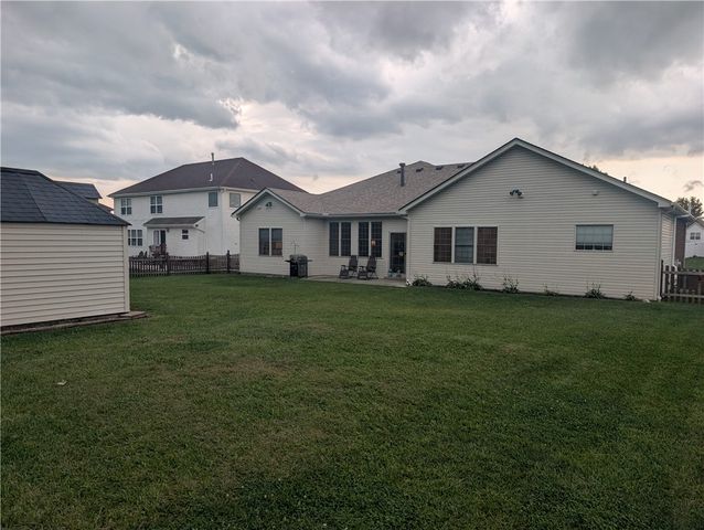 5981 Oak Ridge Drive, Huber Heights, OH 45424