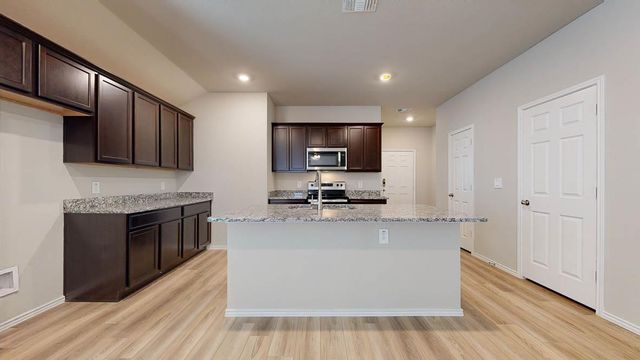175 Rearden BLVD, Jarrell, TX 76537