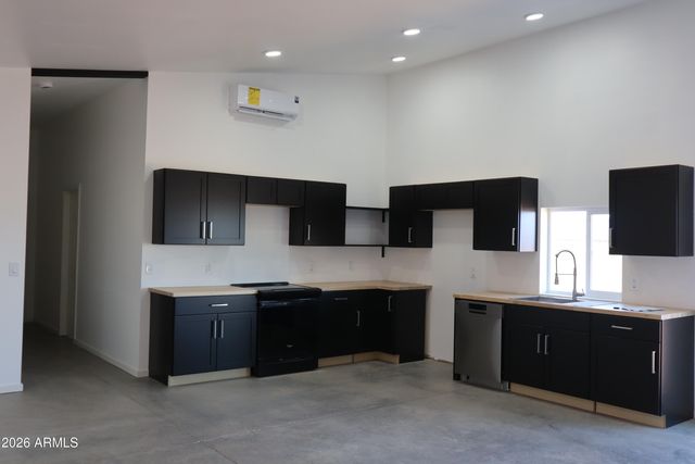 1776 N Smart Road, Maricopa, AZ 85139