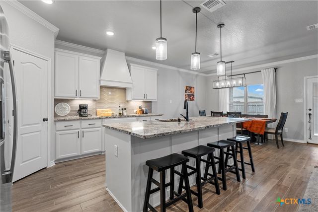 730 Eagle Pass Drive, Salado, TX 76571