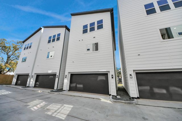 4802 Elysian Street D, Houston, TX 77009