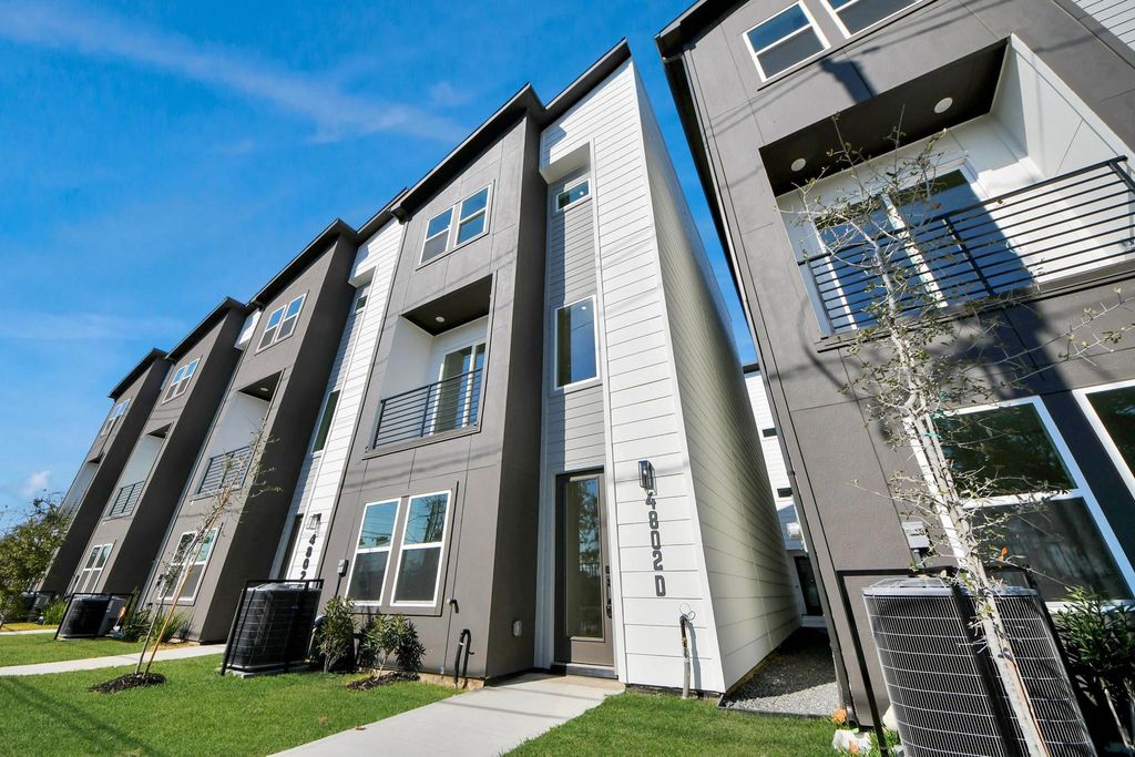 4802 Elysian Street D, Houston, TX 77009