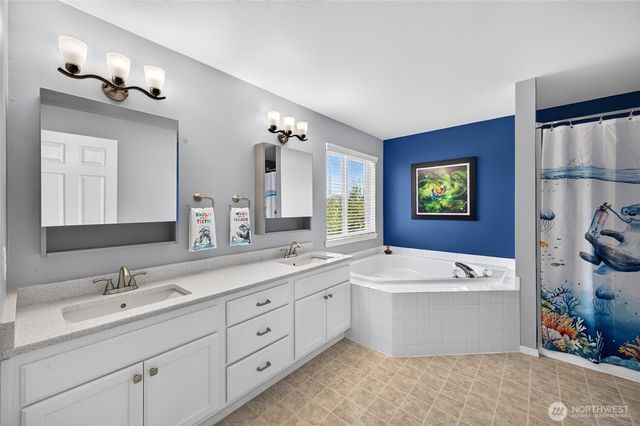 21024 Springhaven Way E, Bonney Lake, WA 98391