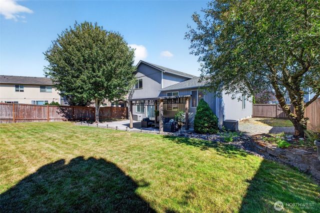 21024 Springhaven Way E, Bonney Lake, WA 98391