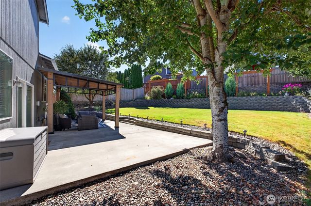 21024 Springhaven Way E, Bonney Lake, WA 98391