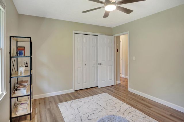 1637 West Wayland Street, Springfield, MO 65807