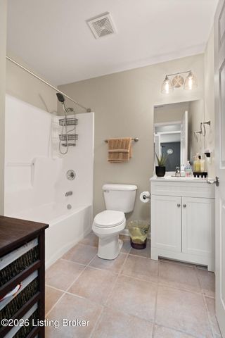 6516 Brook Bend Way 233, Louisville, KY 40229