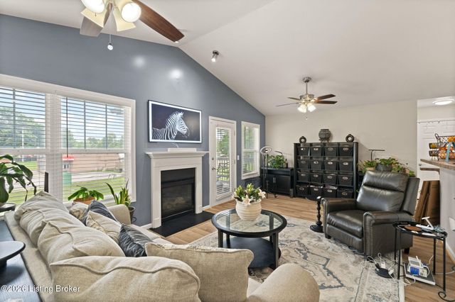 6516 Brook Bend Way 233, Louisville, KY 40229
