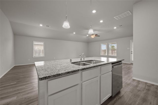 7602 Pampero Lane, Baytown, TX 77523