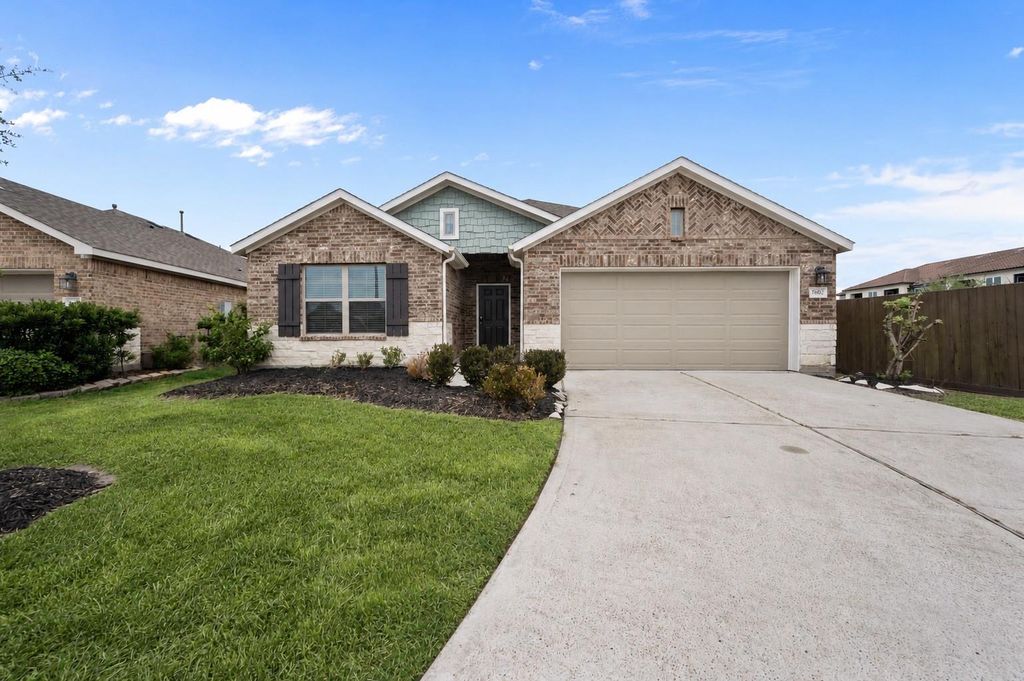 7602 Pampero Lane, Baytown, TX 77523