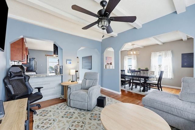 38 Willard St, New Bedford, MA 02744