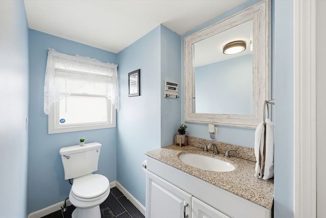 38 Willard St, New Bedford, MA 02744