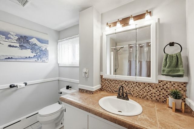 38 Willard St, New Bedford, MA 02744