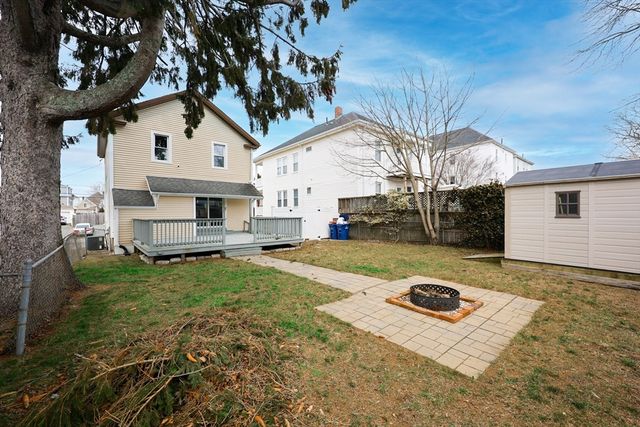 38 Willard St, New Bedford, MA 02744