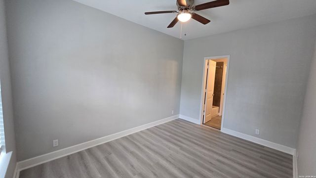 503 W Kings Hwy Apt 202, San Antonio, TX 78212