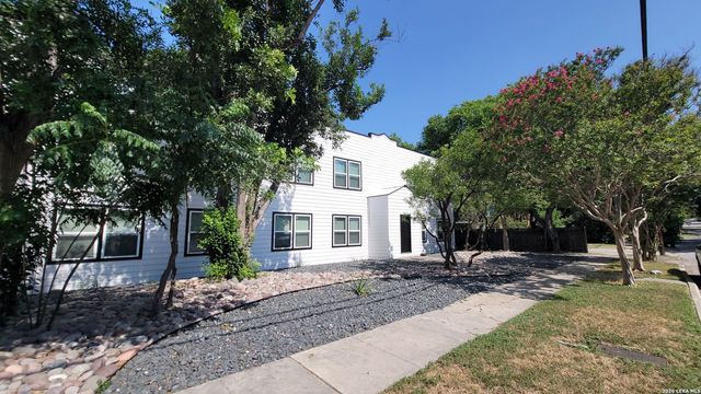 503 W Kings Hwy Apt 202, San Antonio, TX 78212
