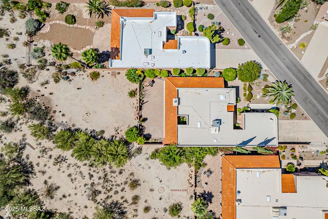 1900 W Ashbrook Drive, Tucson, AZ 85704