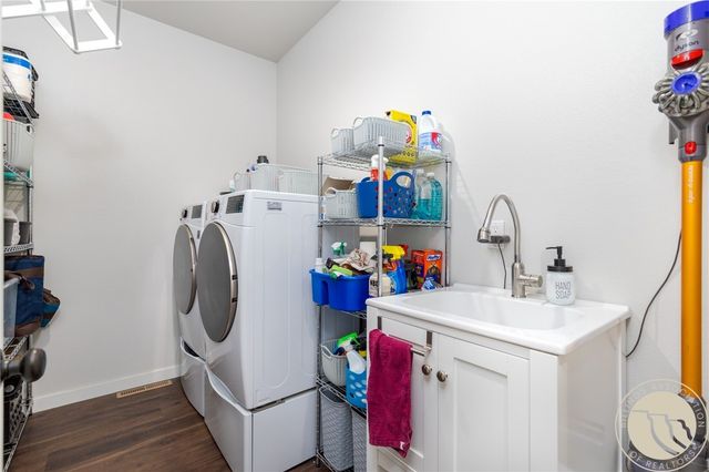 50 Big Sky Ln, Roberts, MT 59070