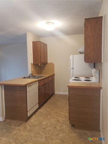 810 N 5th Street A-B, Copperas Cove, TX 76522