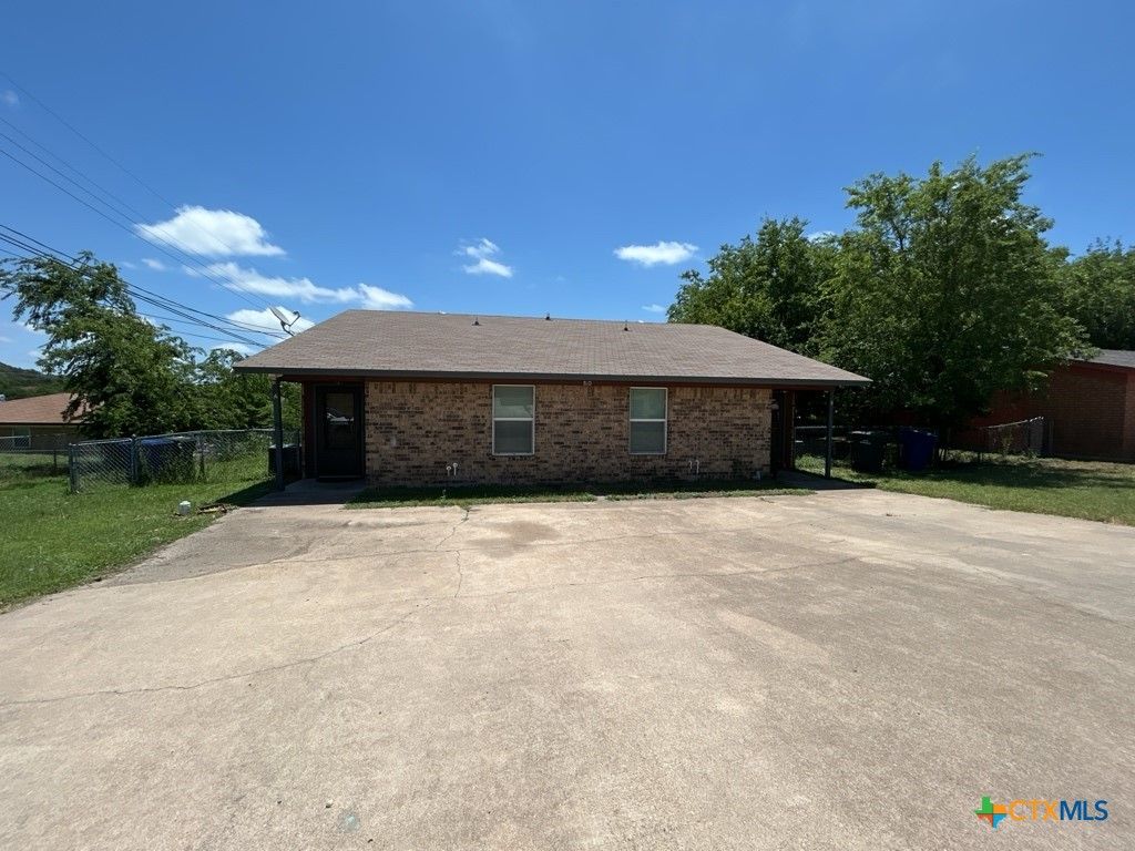 810 N 5th Street A-B, Copperas Cove, TX 76522